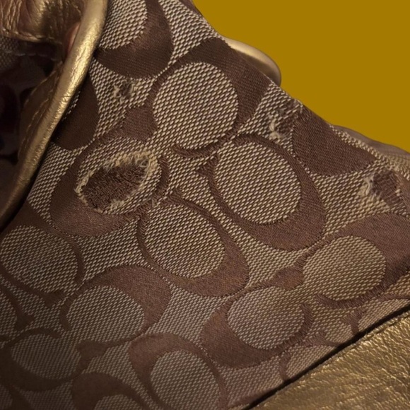 Vintage Coach Legacy Ali 65th anniversary - Picture 5 of 5